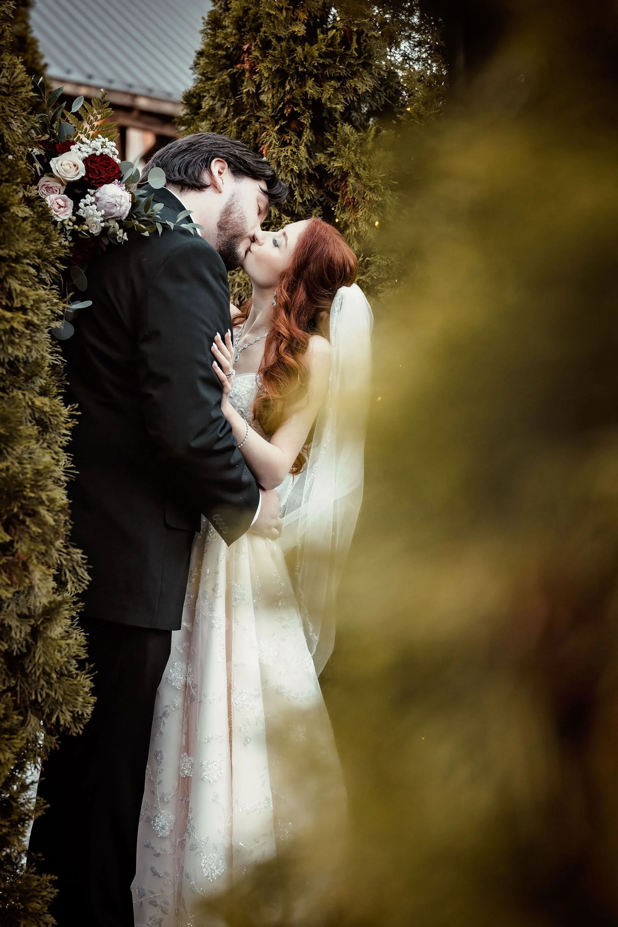 Jacob + Jewell wedding gallery Gulf Coast wedding detail by 8nfinity Photography 5