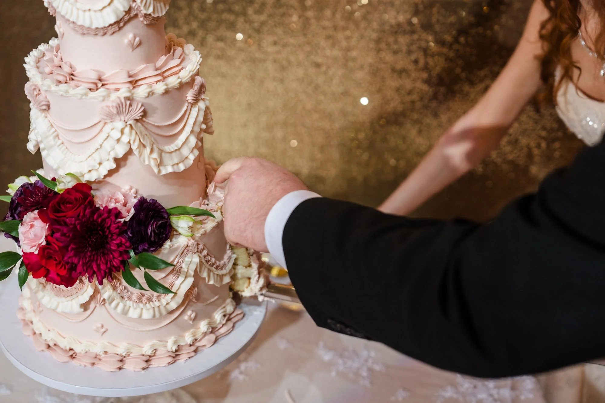 Jacob + Jewell wedding gallery candid wedding moment by 8nfinity Photography 20