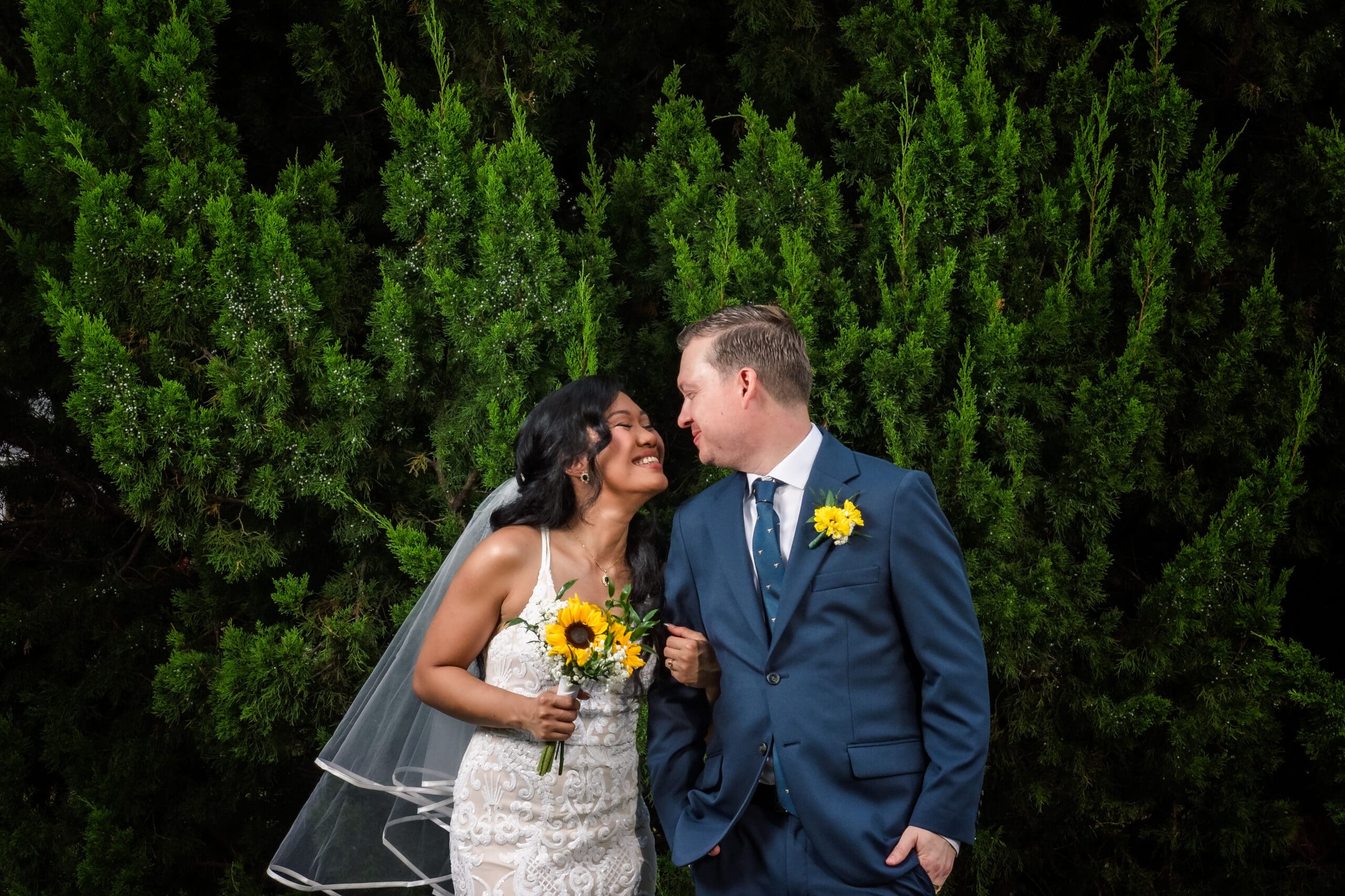 Pensacola wedding photographer capturing outdoor ceremony details