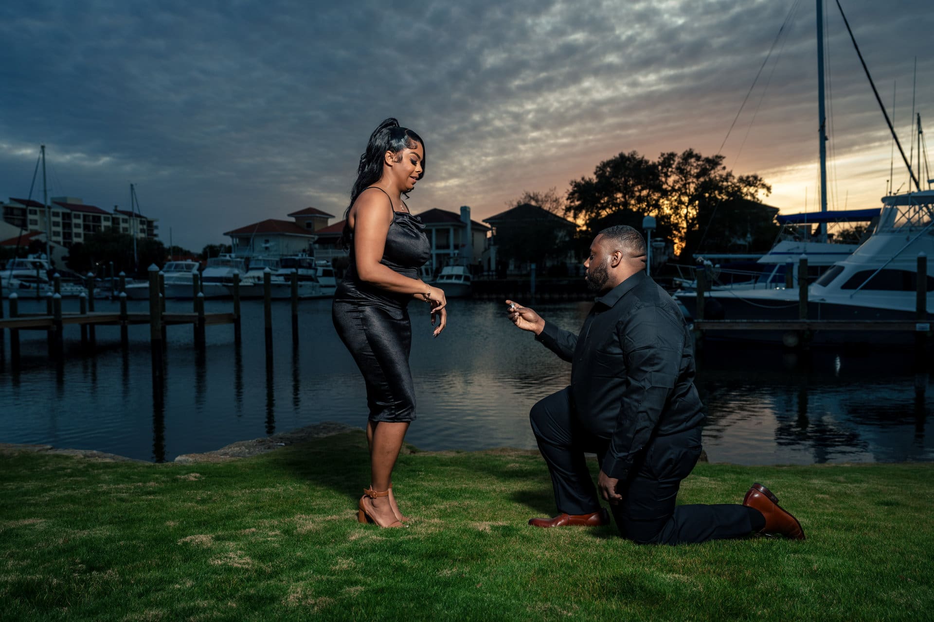 downtown Pensacola engagement photographer sunset