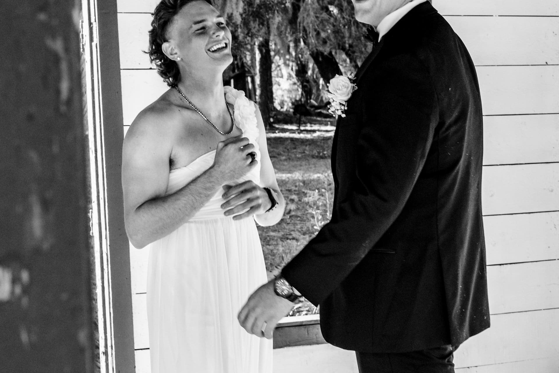 Hilarious best man surprise moment at Evan and Julia Tampa barn wedding